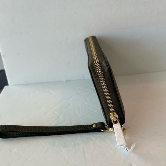 Michael Kors NWT Olive Pebble Grain Phone Case Wristlet - Picture 5 of 7